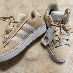 Brand new Adidas Grand Court Alphas